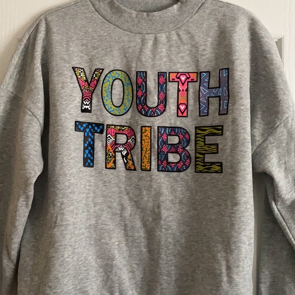 Sweater - Picture 3 of 3